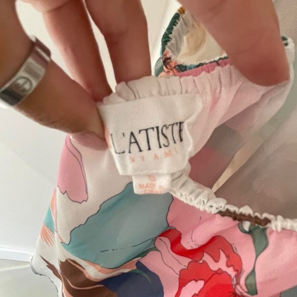 Beautiful girly floral silk-like exclusive playsuit - Picture 4 of 4